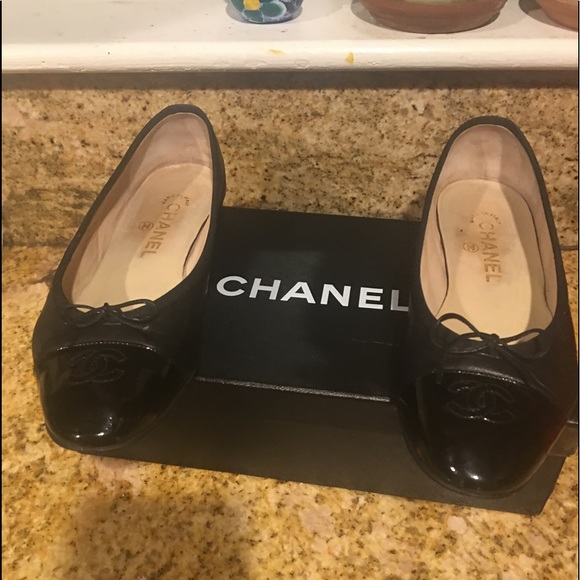 💯 authentic Chanel flats - Picture 2 of 6